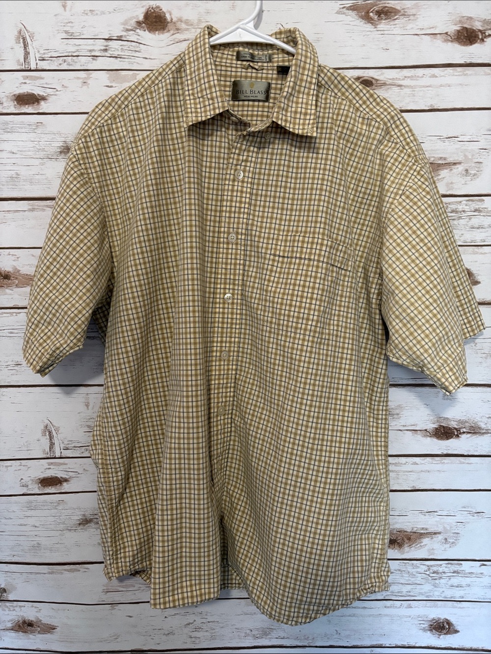 Bill Blass Menswear Tan and White Plaid Short-Sleeve Button-Down Shirt